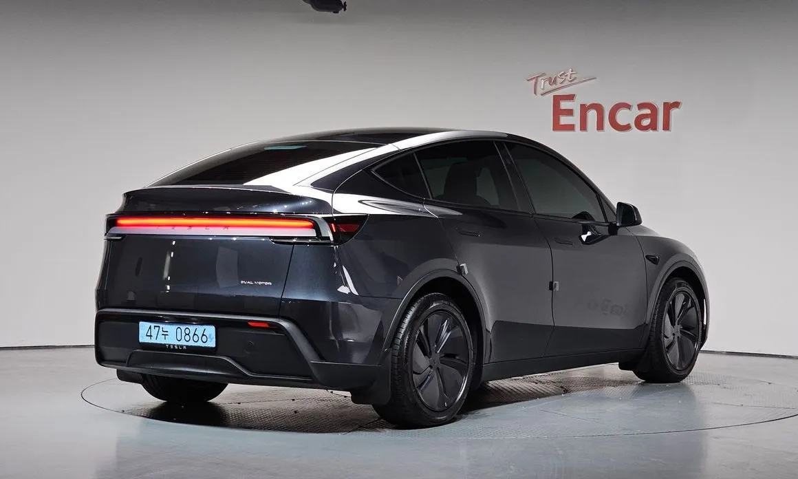 Tesla Model Y — фото 4