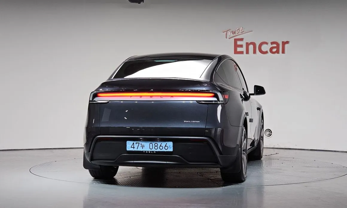 Tesla Model Y — фото 3