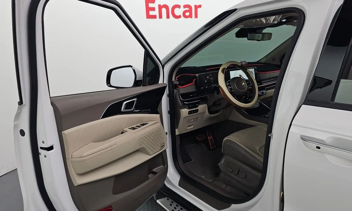 Kia Carnival — фото 10