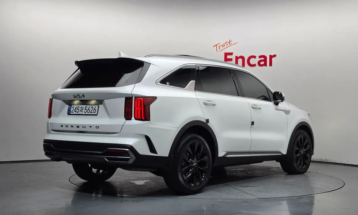 Kia Sorento — фото 7