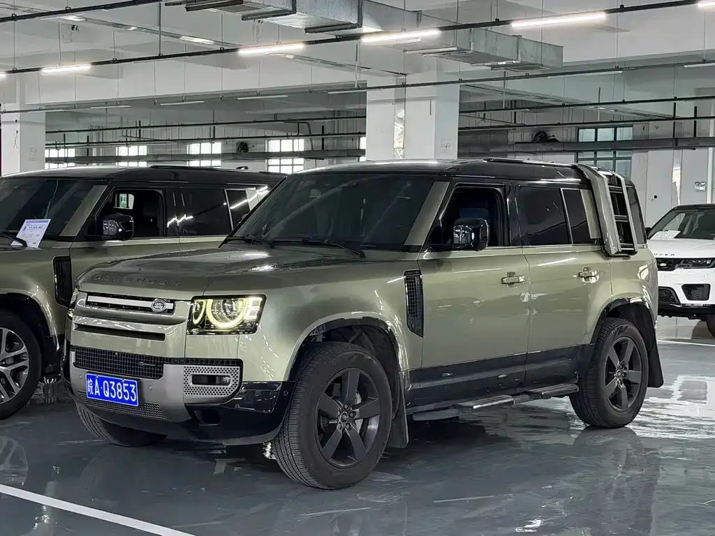 Land Rover Defender — фото 1
