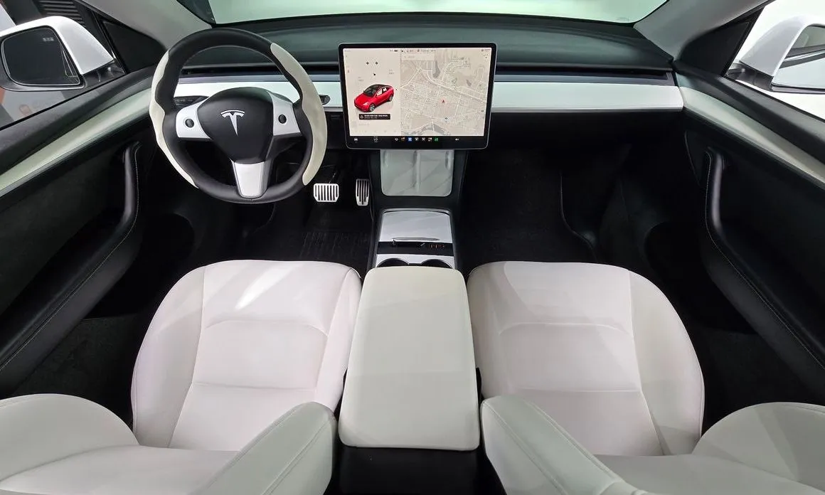 Tesla Model Y — фото 2
