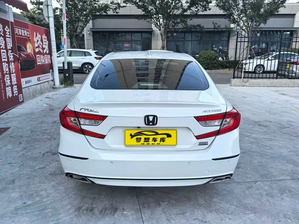 Honda Accord — фото 4