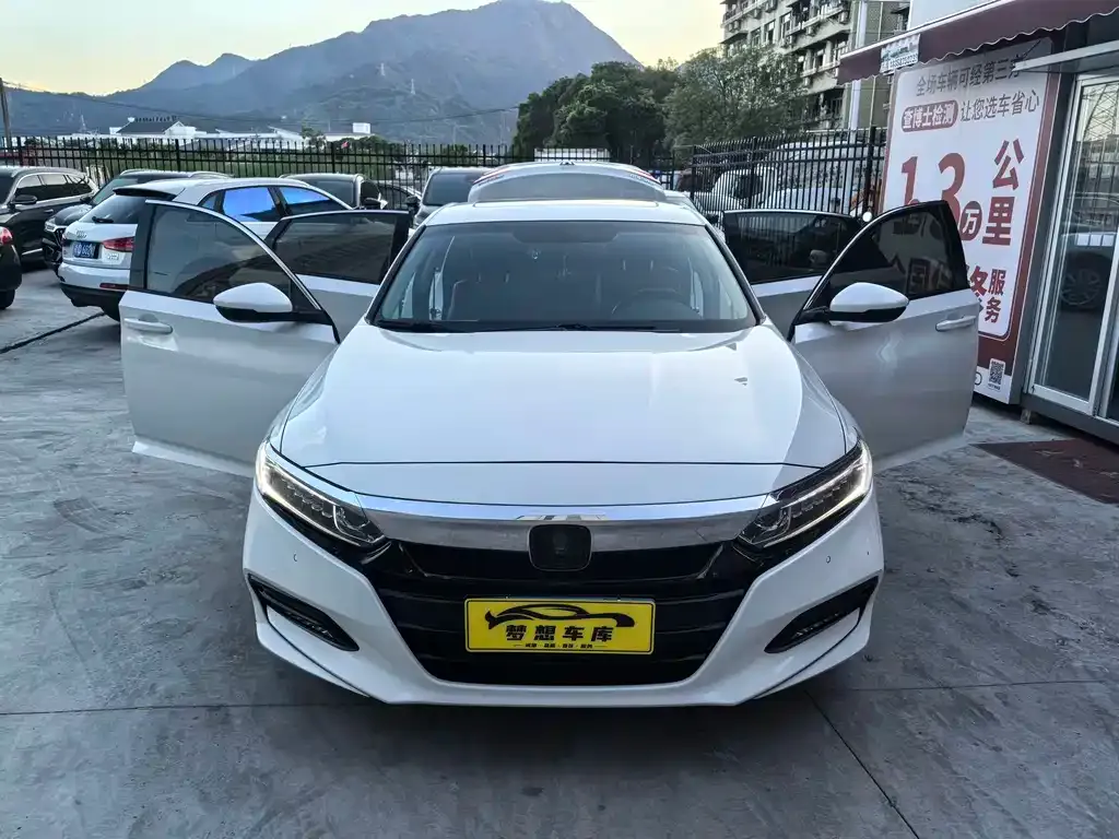 Honda Accord — фото 2