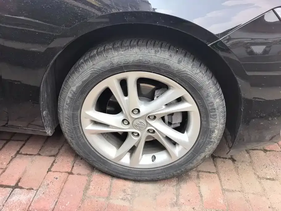 Buick Regal — фото 8