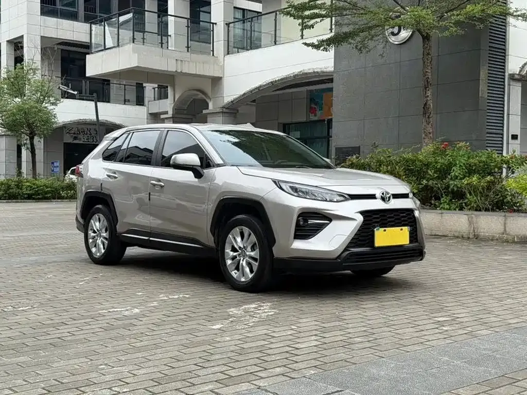 Toyota Wildlander — фото 8