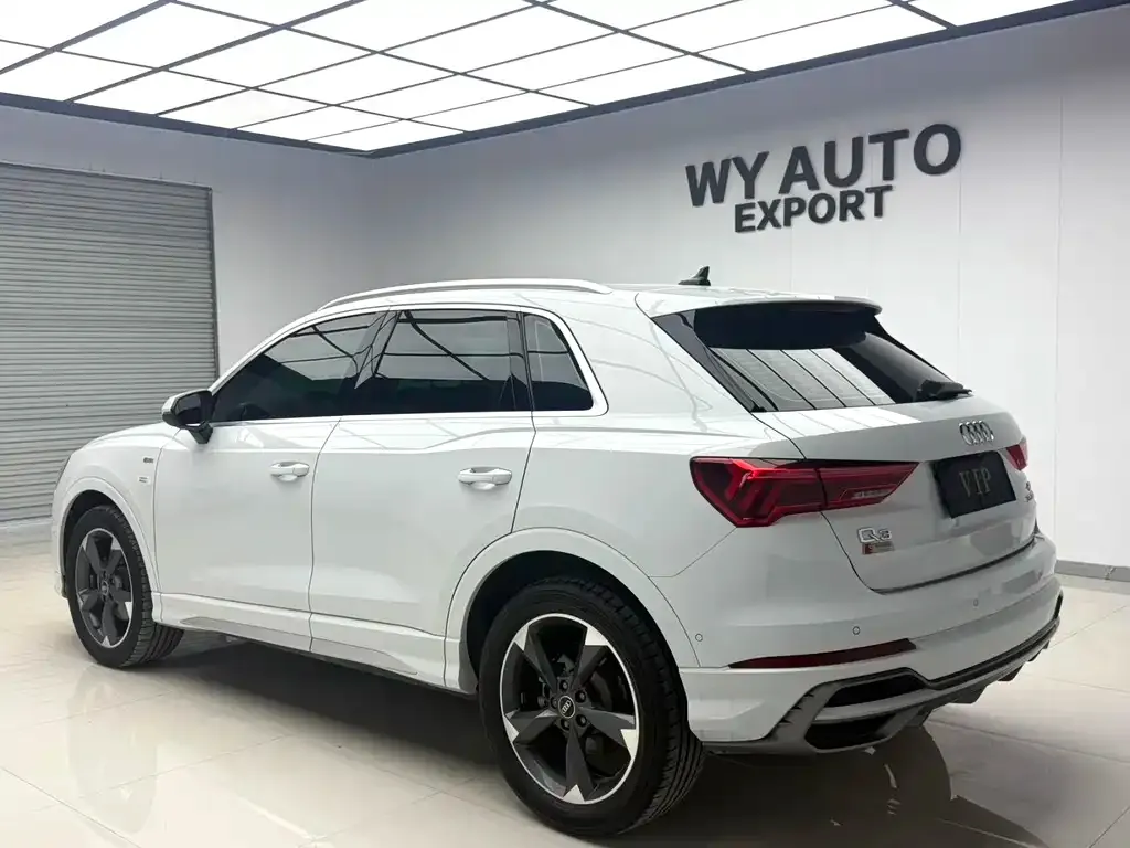 Audi Q3 — фото 7