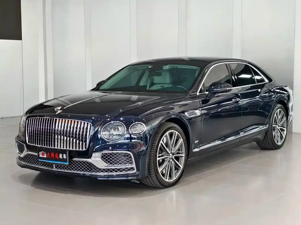 Bentley Flying Spur — фото 1