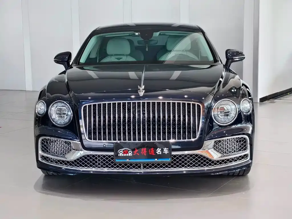 Bentley Flying Spur — фото 5