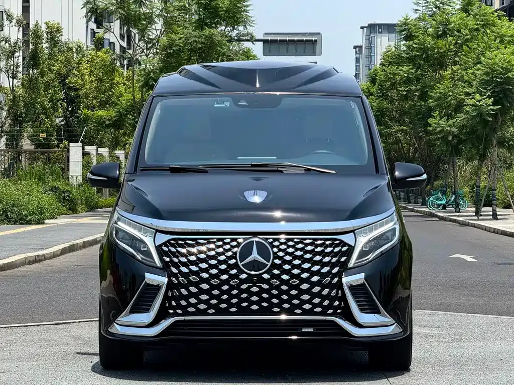 Mercedes-Benz V-Class — фото 8