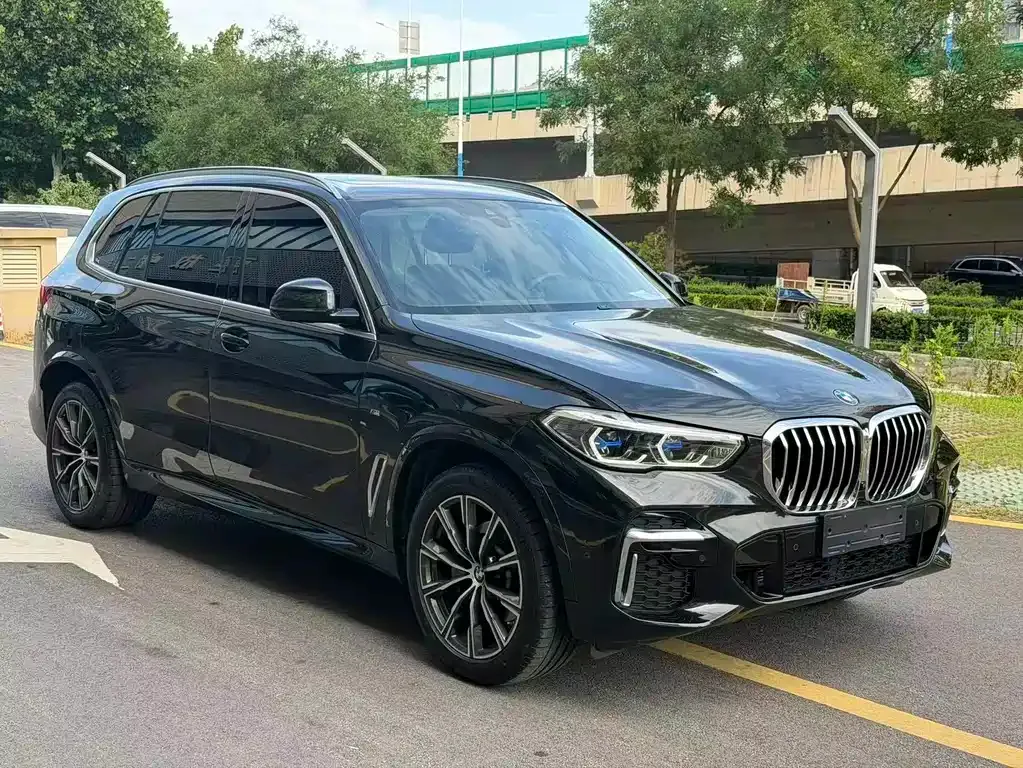 BMW X5 — фото 7