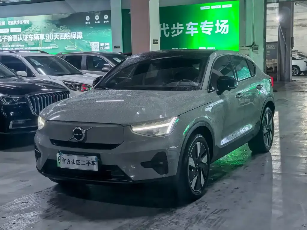 Volvo C40 — фото 1