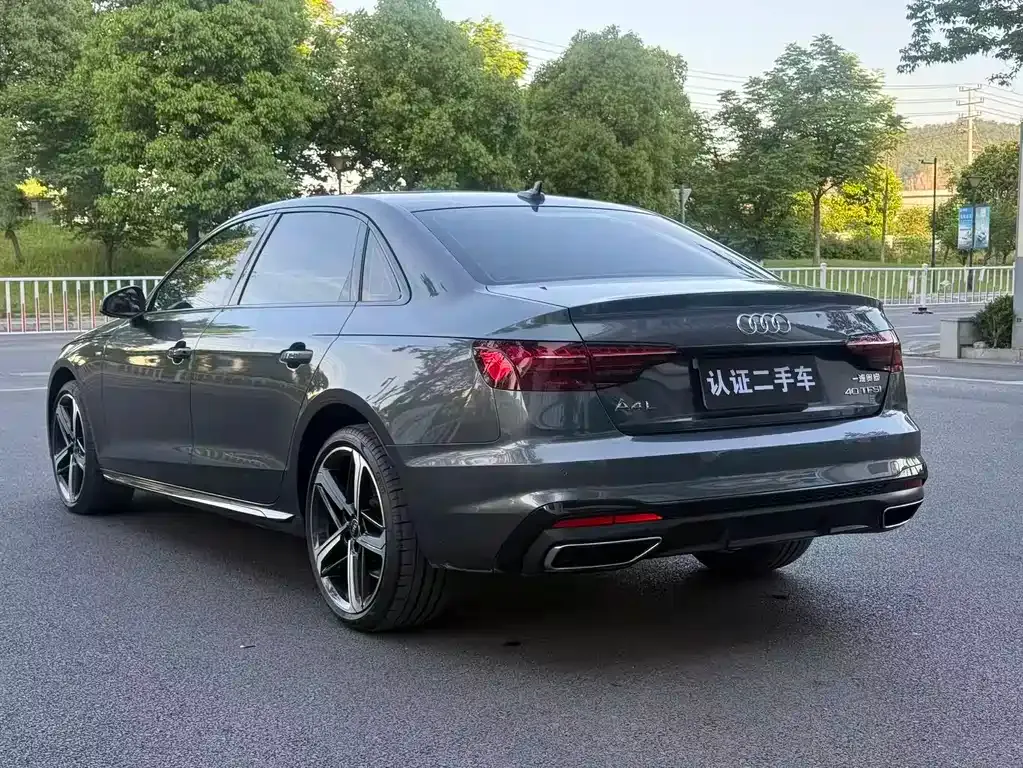 Audi A4L — фото 9