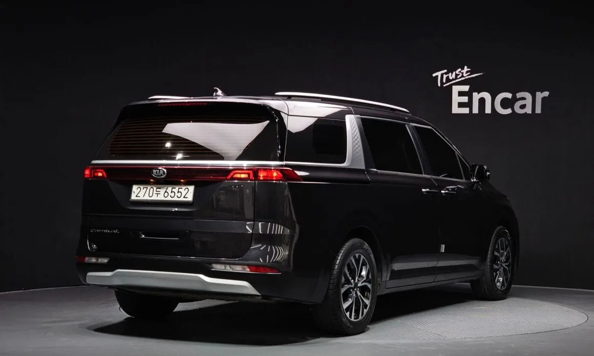 Kia Carnival — фото 2