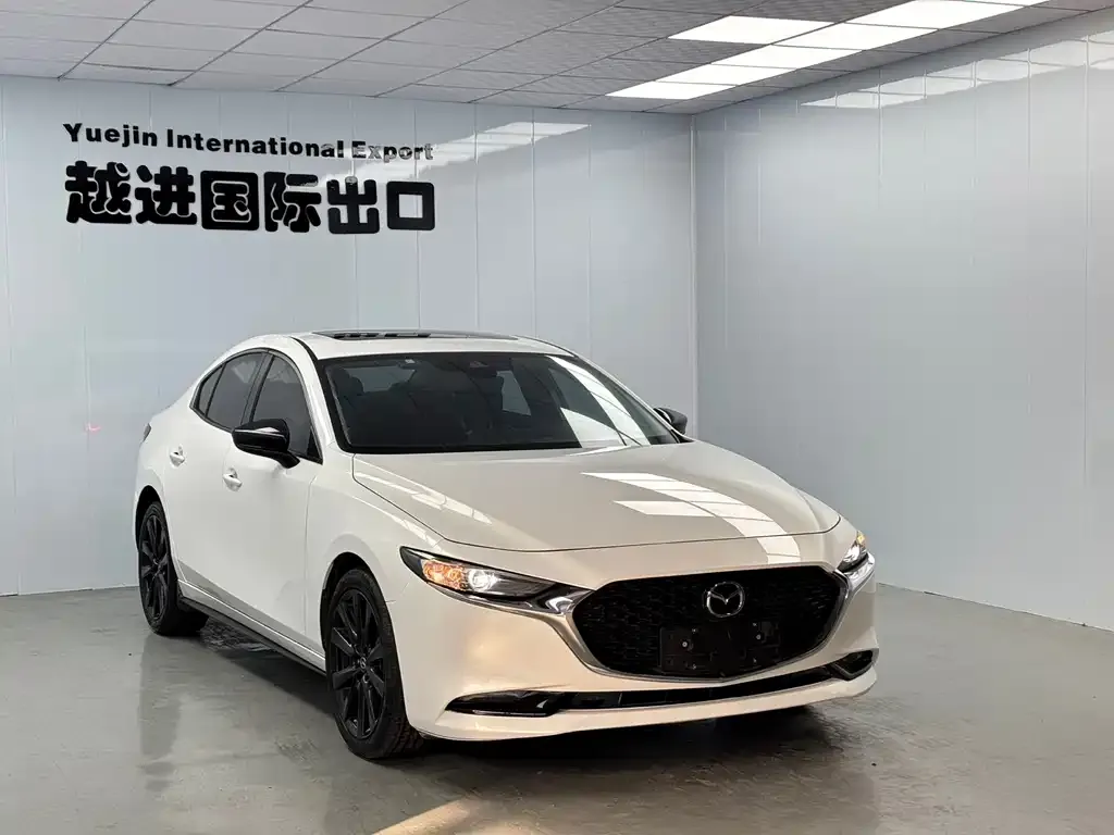 Mazda 3 Axela — фото 4