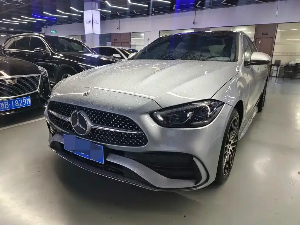 Mercedes-Benz C-Class — фото 1