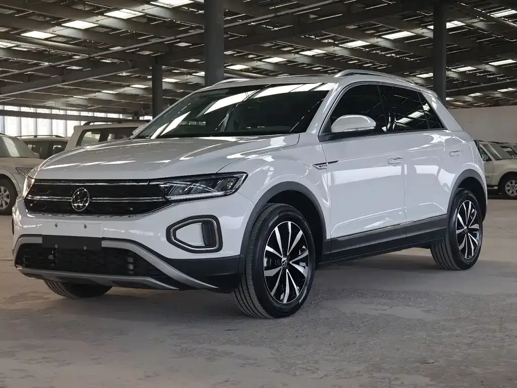 Volkswagen T-Roc — фото 1