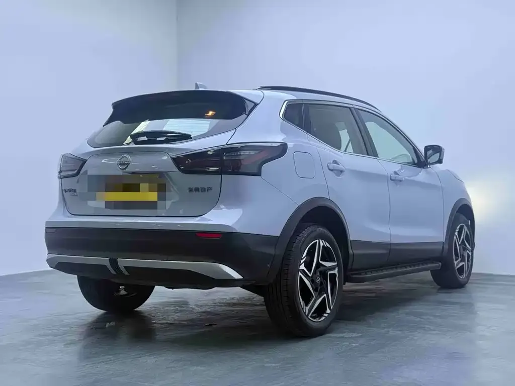 Nissan Qashqai — фото 5