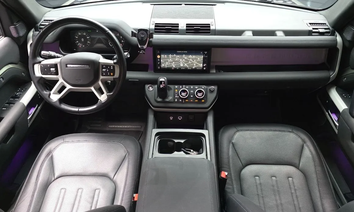 Land Rover Defender — фото 10