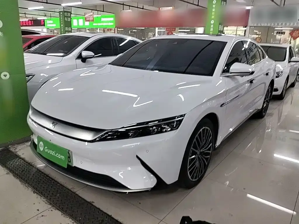 BYD Han — фото 1