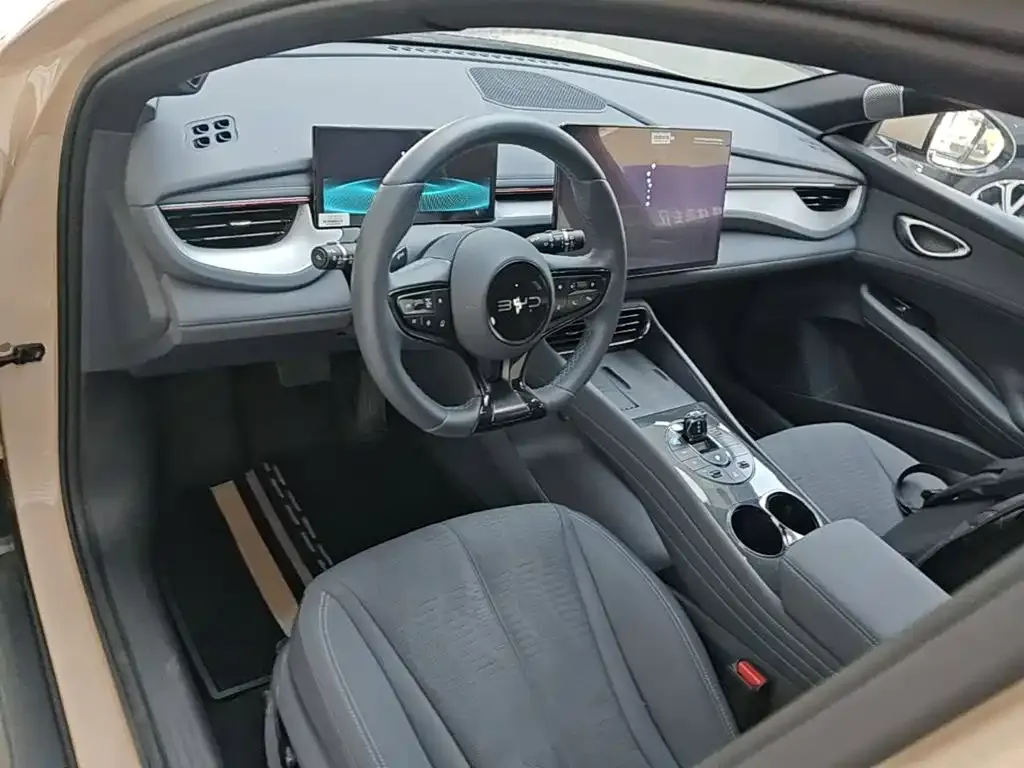 BYD Seal 06GT — фото 10