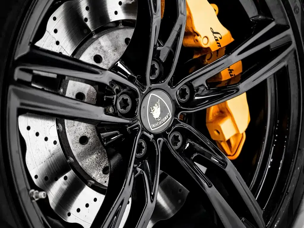 Lamborghini Huracan — фото 7