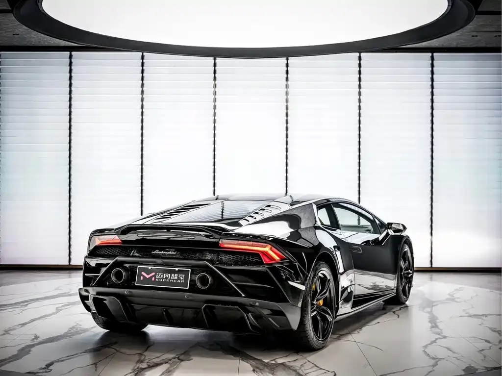 Lamborghini Huracan — фото 10