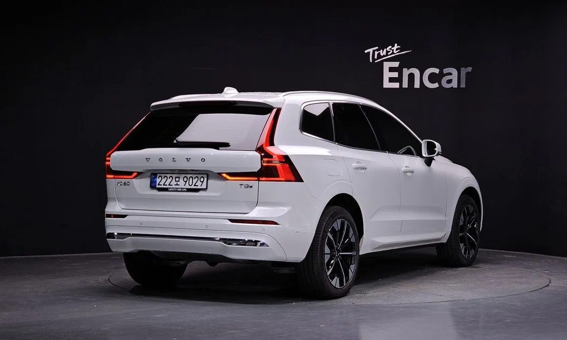 Volvo XC60 — фото 3