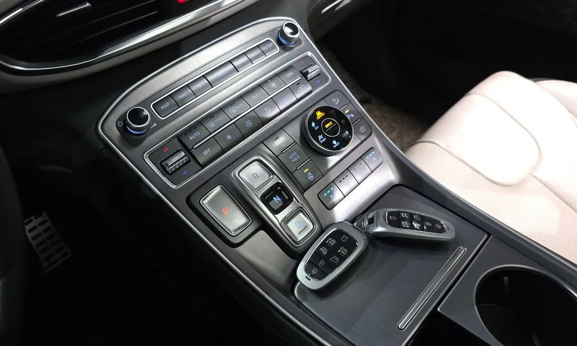 Hyundai Santafe — фото 9