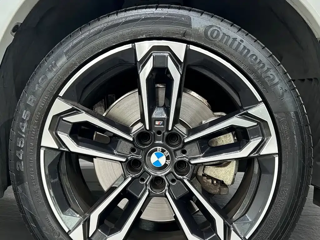 BMW X1 — фото 3