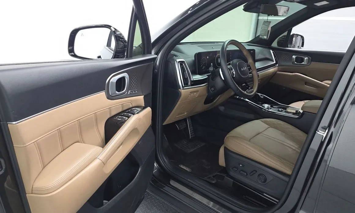 Kia Sorento — фото 7