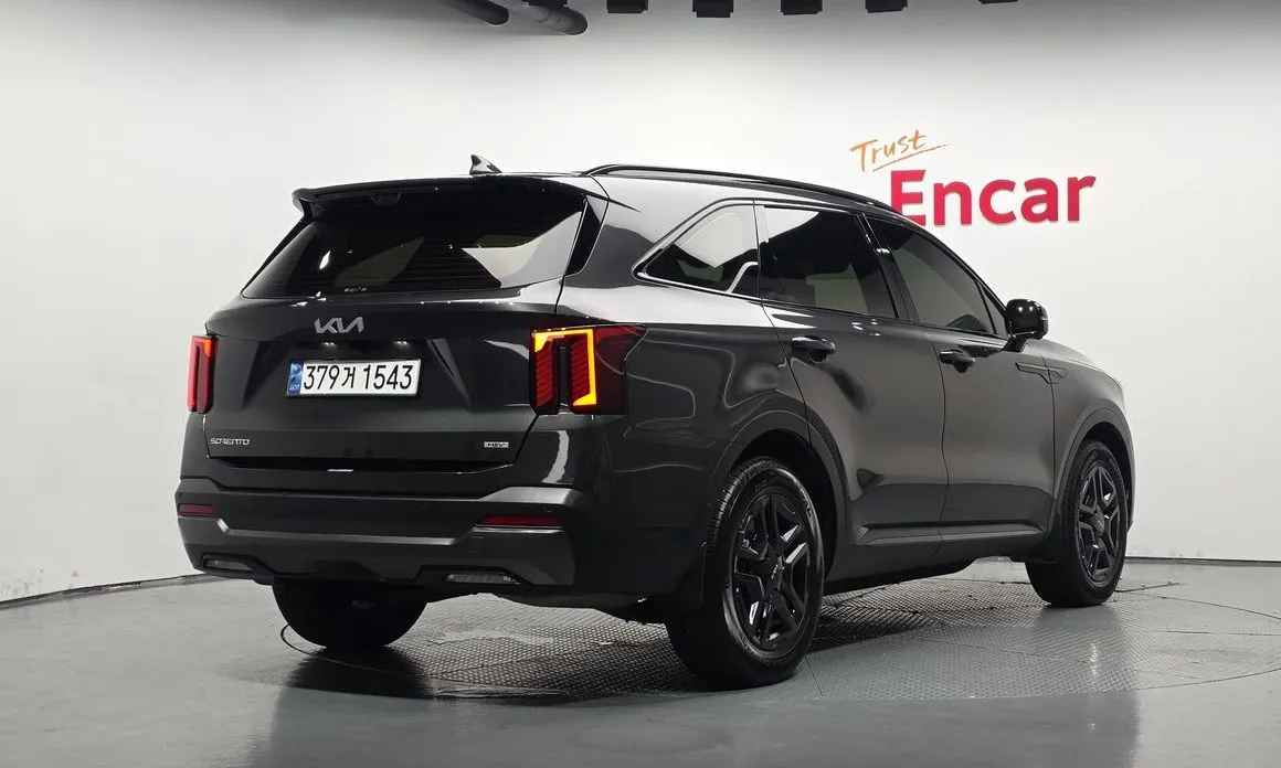 Kia Sorento — фото 8