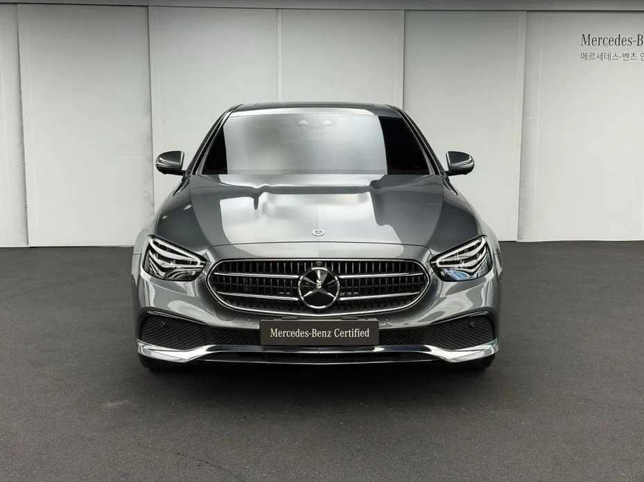 Mercedes-Benz E-Class — фото 5