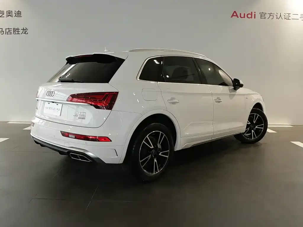 Audi Q5L — фото 2