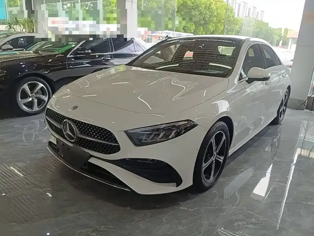 Mercedes-Benz A-Class — фото 1