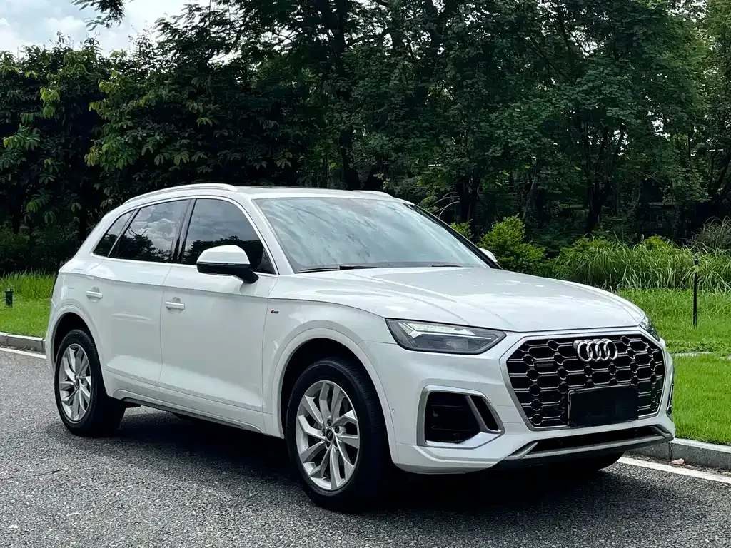 Audi Q5L — фото 4