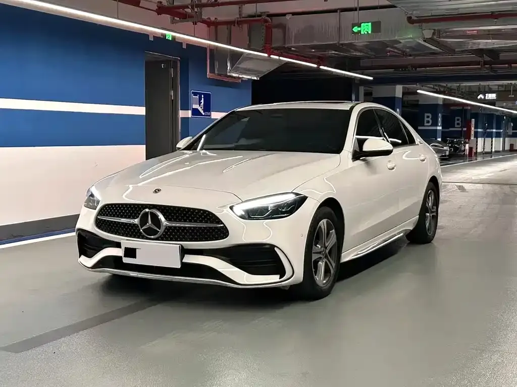 Mercedes-Benz C-Class — фото 1