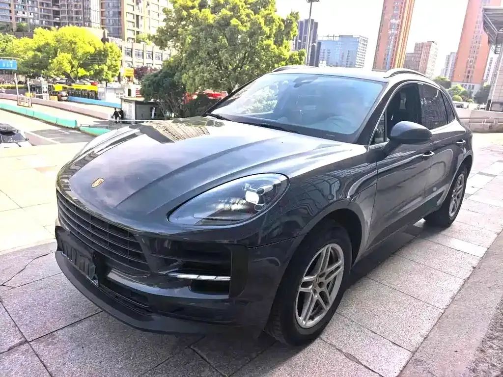 Porsche Macan — фото 1