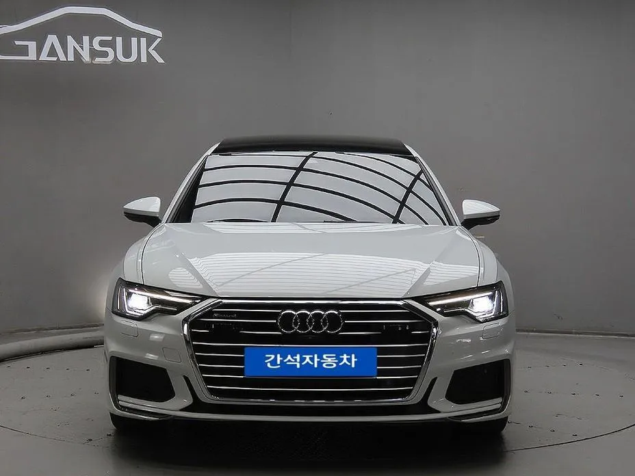 Audi A6 — фото 1