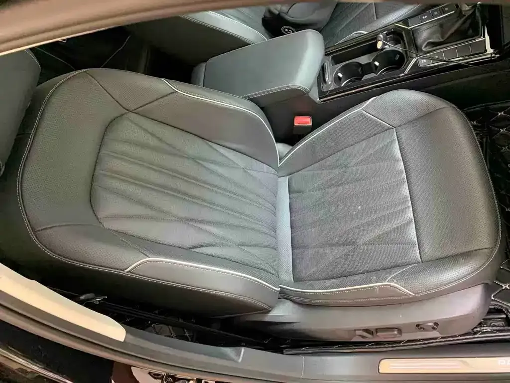 Volkswagen Passat — фото 4