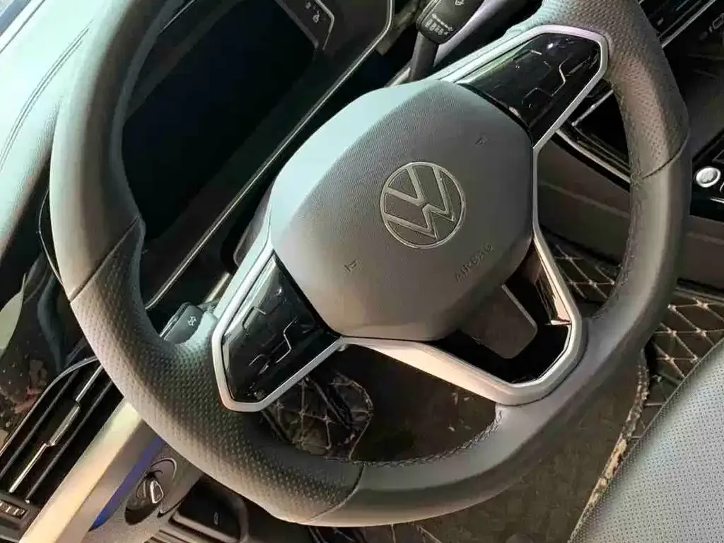Volkswagen Passat — фото 7