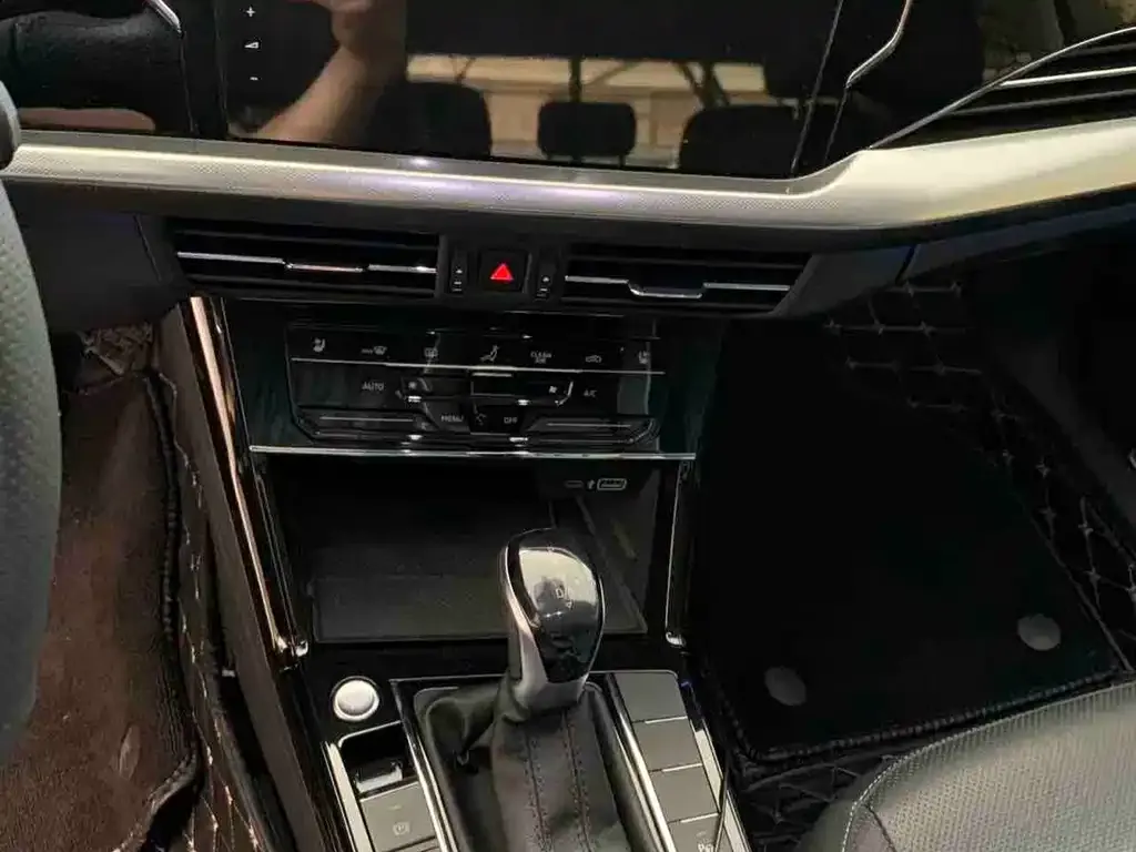 Volkswagen Passat — фото 8