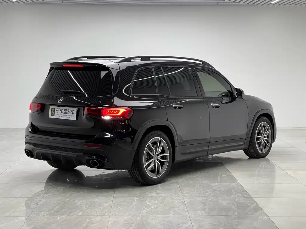 Mercedes-Benz GLB AMG — фото 3