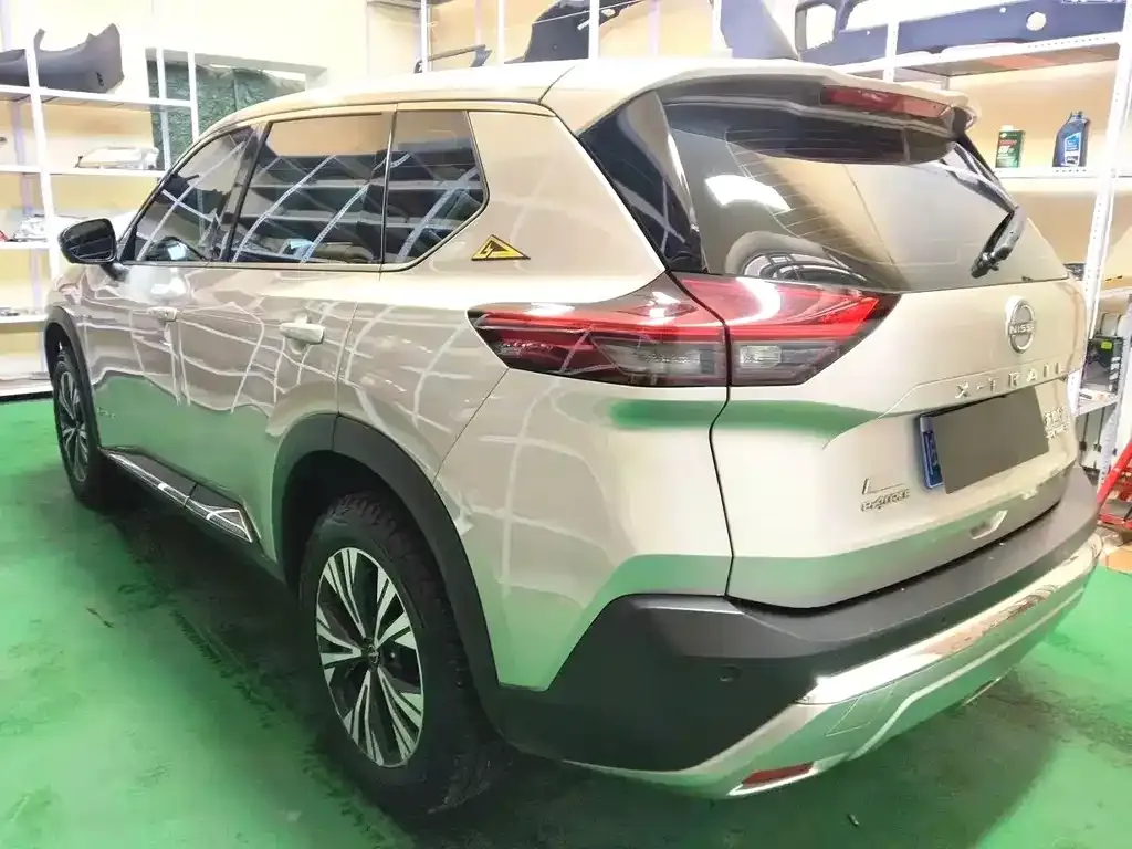 Nissan X-Trail — фото 2