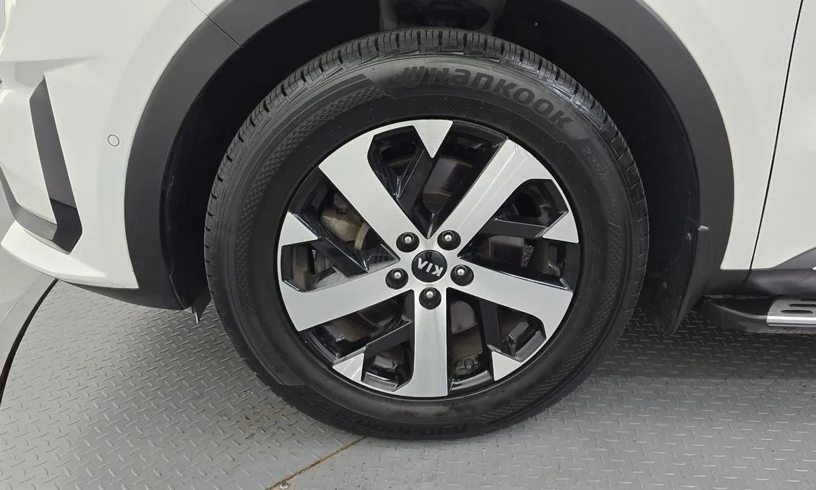 Kia Sorento — фото 6