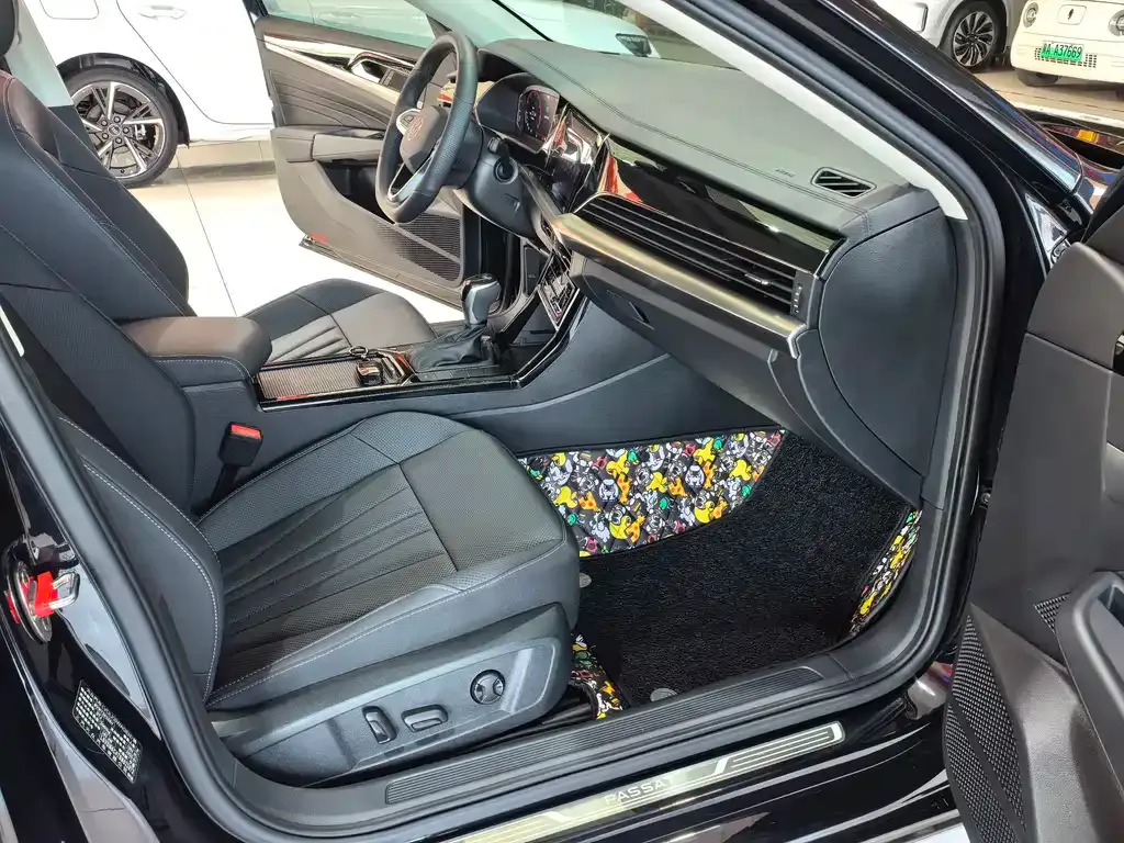 Volkswagen Passat — фото 7