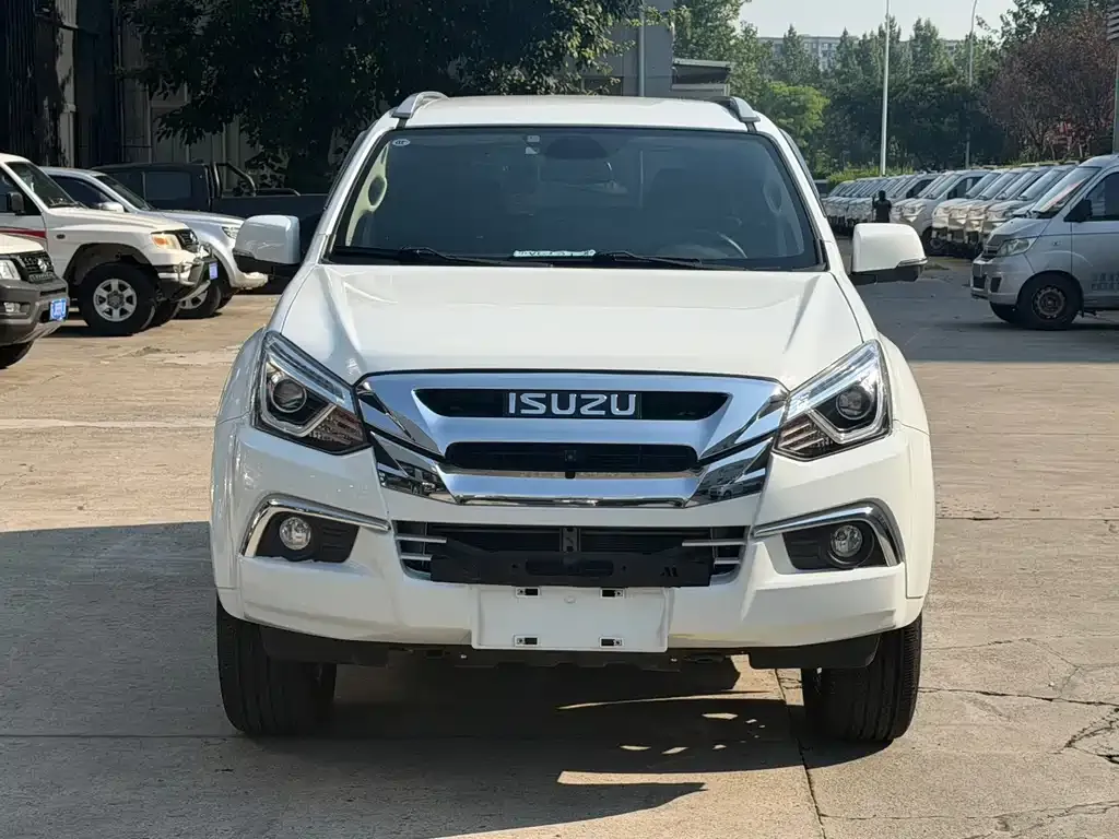 Isuzu MU-X — фото 4