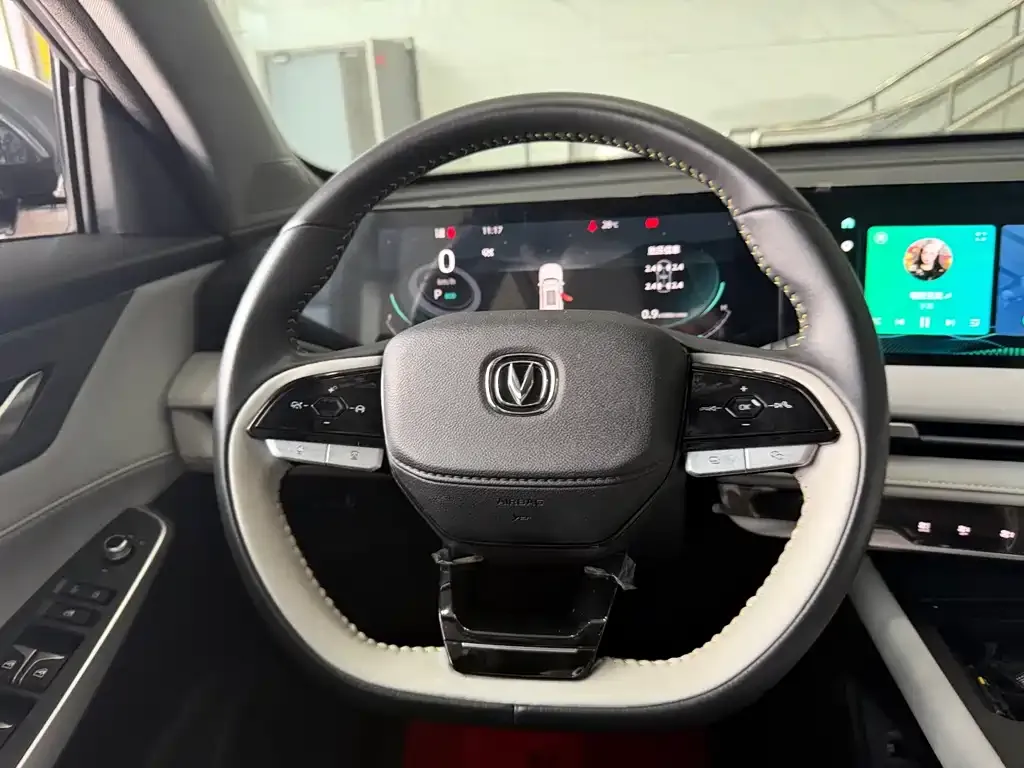 Changan CS75PLUS — фото 2