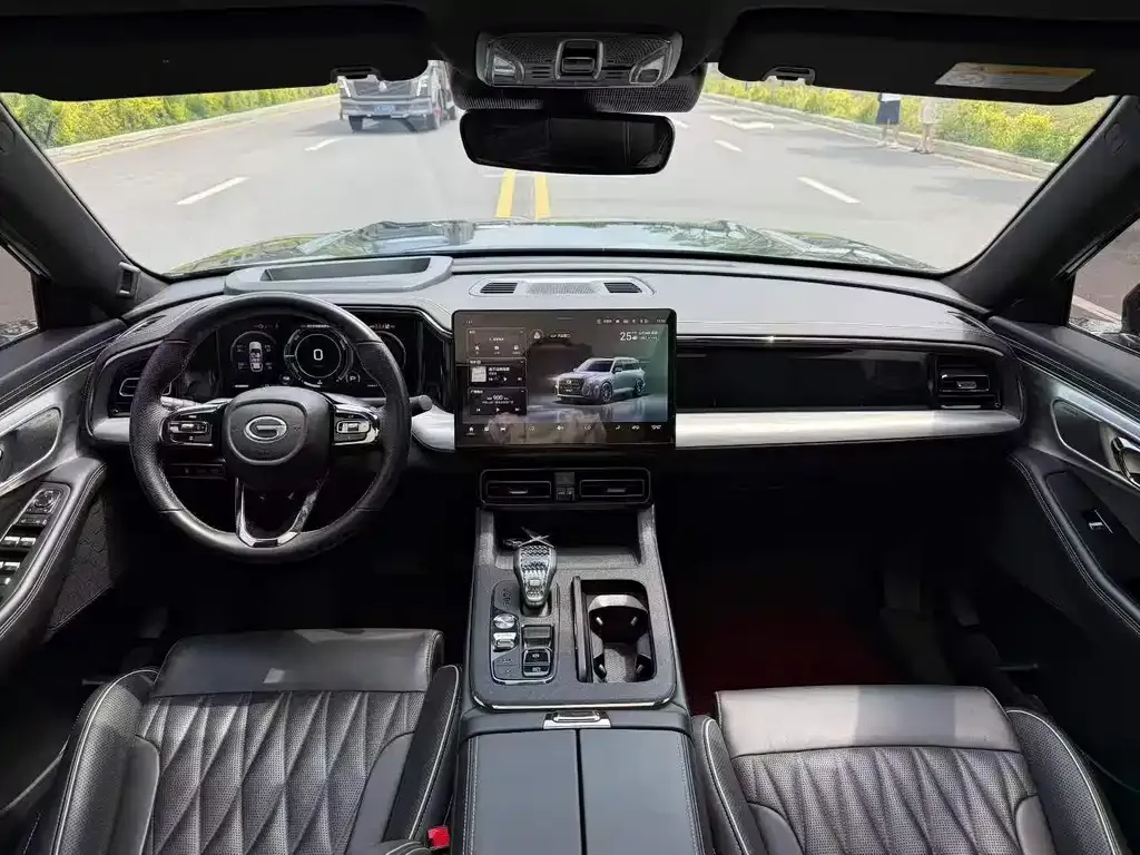 GAC Motor Trumpchi GS8 — фото 2