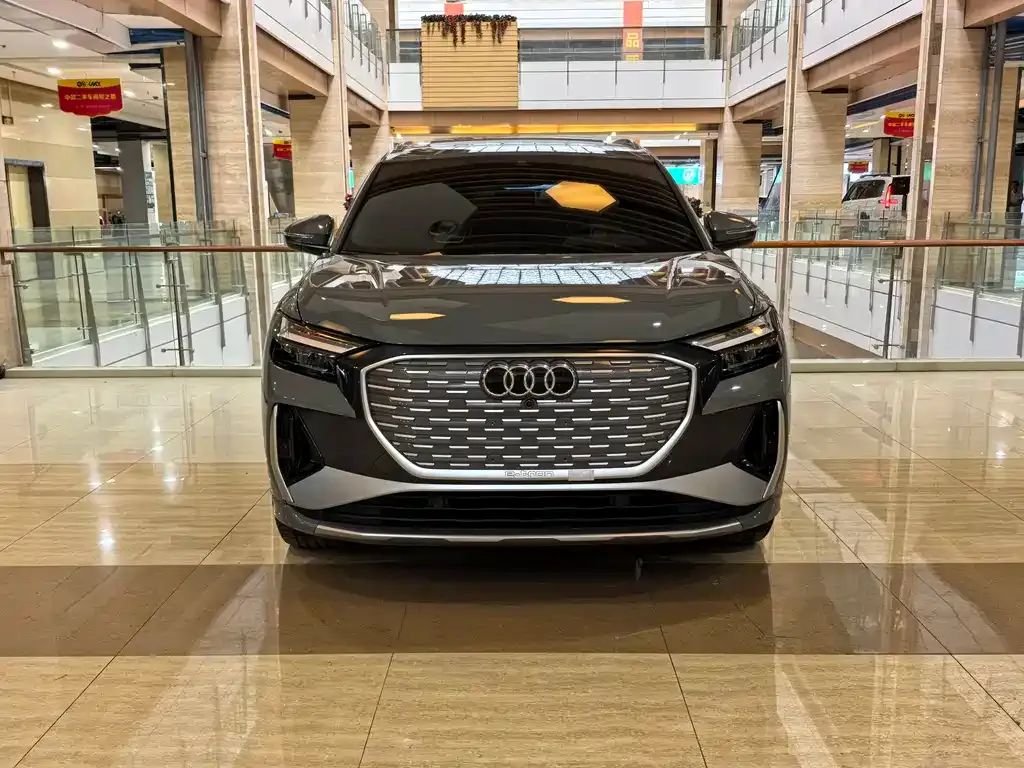 Audi Q4 e-tron — фото 6